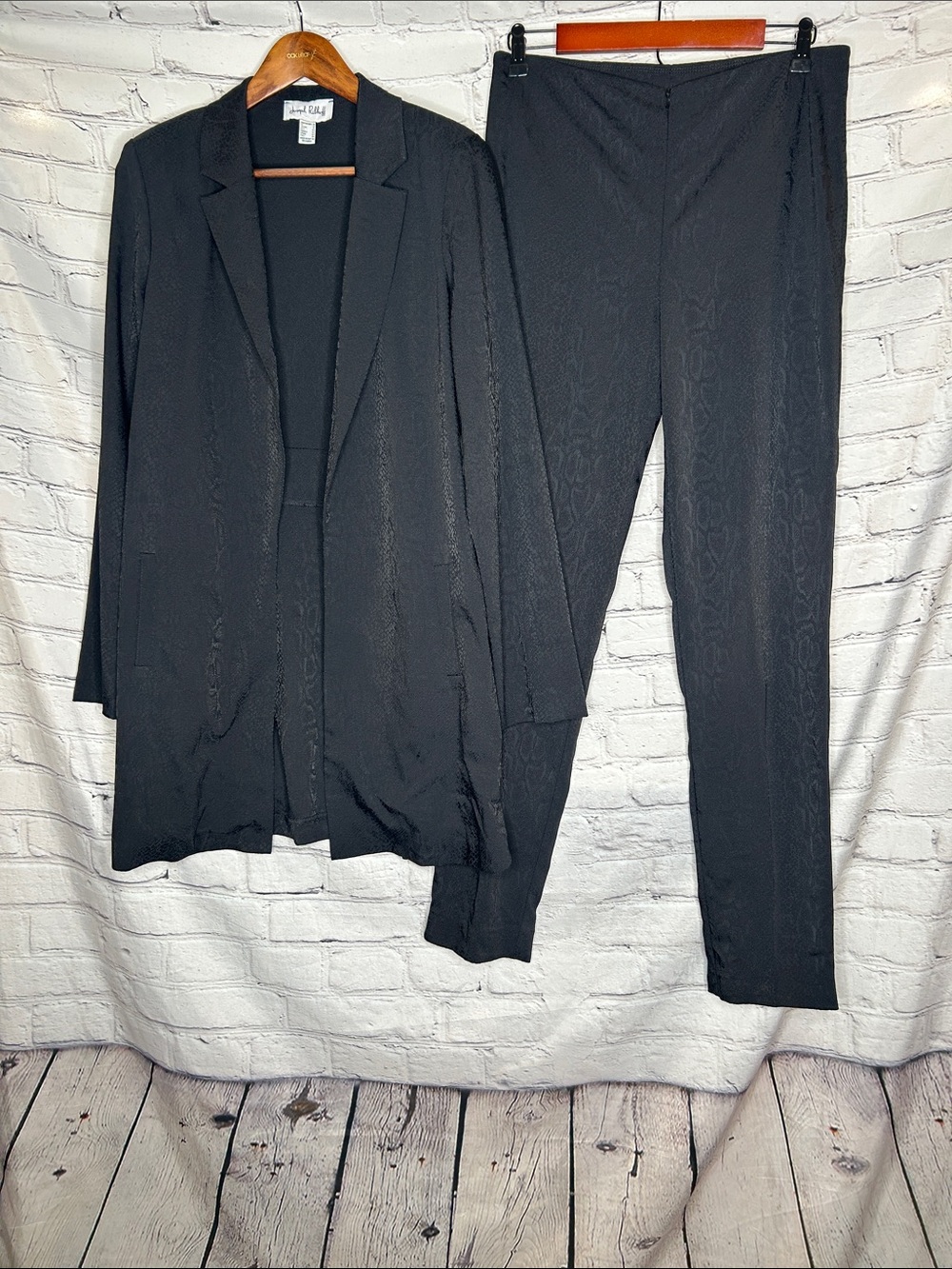 Joseph Ribkoff Black Textured Blazer and Pants Set Size 12 Excellent Condition